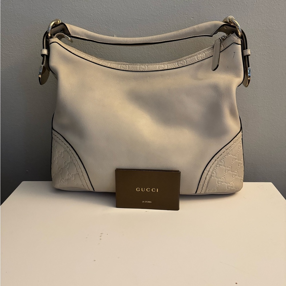 Cream leather Gucci handbag with authentification card